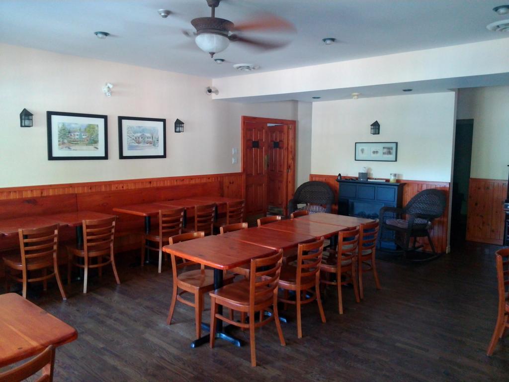 Little Hawk Resort&Marina Algonquin Highlands Exterior foto