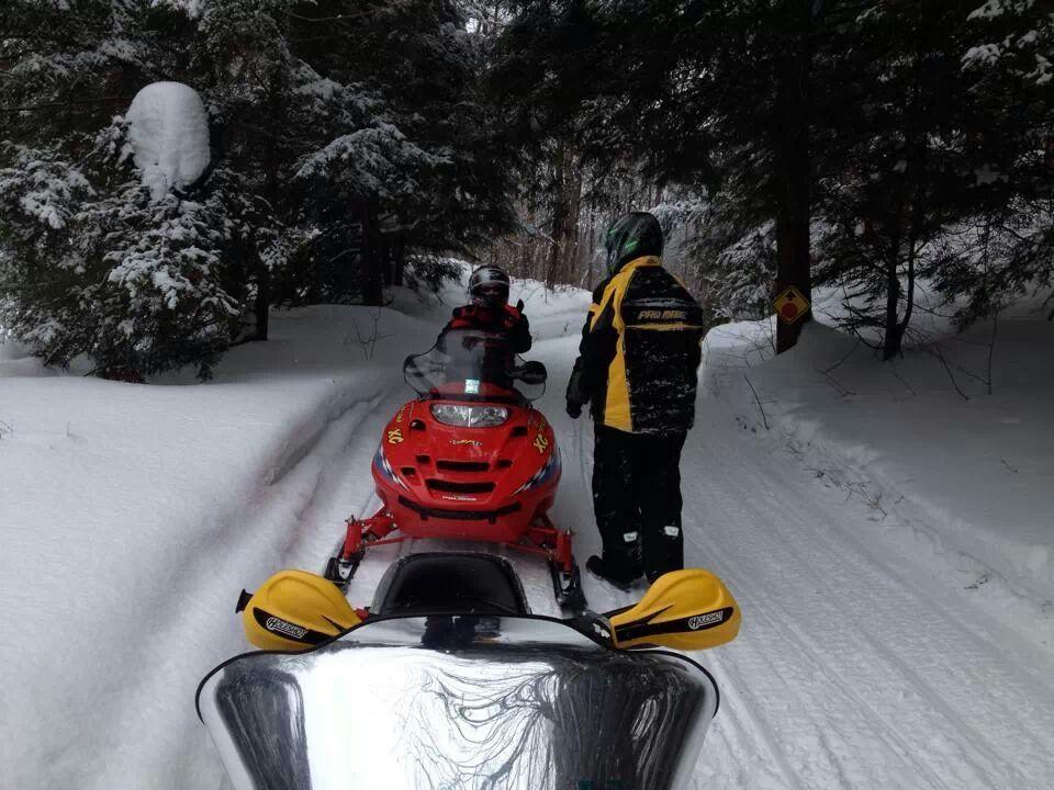 Little Hawk Resort&Marina Algonquin Highlands Exterior foto