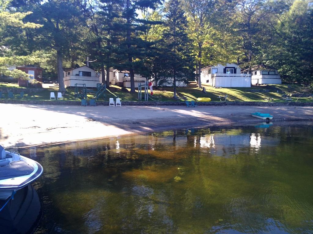 Little Hawk Resort&Marina Algonquin Highlands Zimmer foto