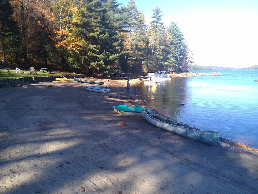 Little Hawk Resort&Marina Algonquin Highlands Exterior foto