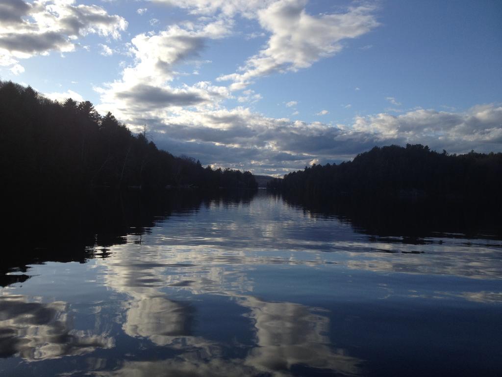 Little Hawk Resort&Marina Algonquin Highlands Exterior foto