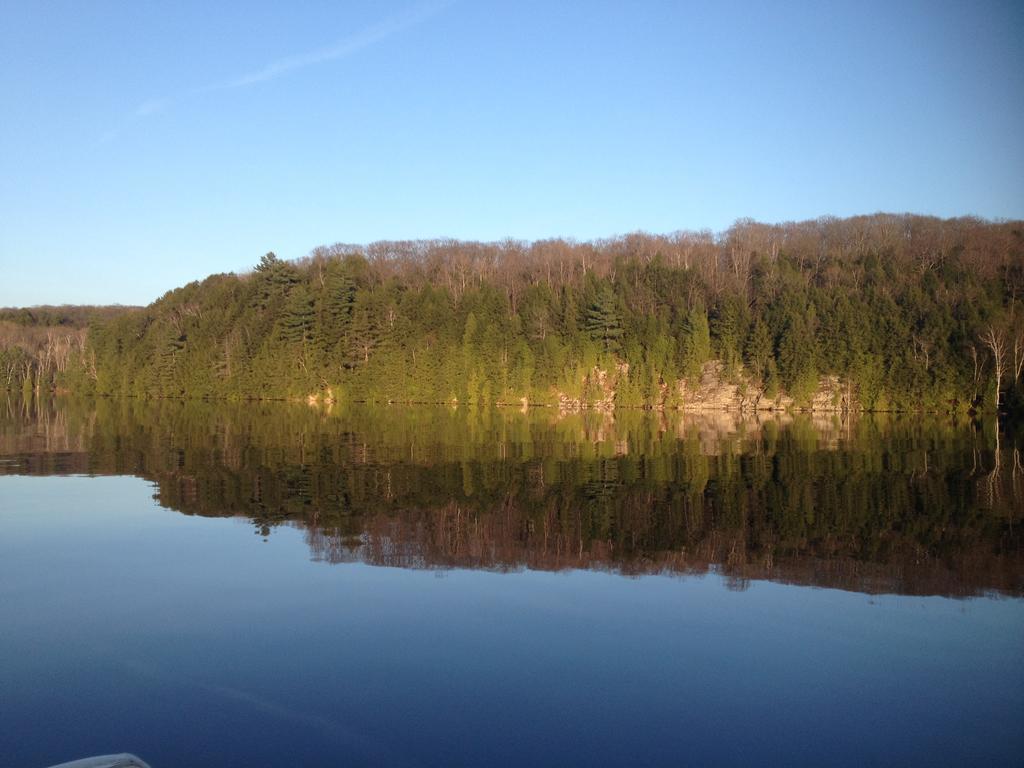 Little Hawk Resort&Marina Algonquin Highlands Exterior foto