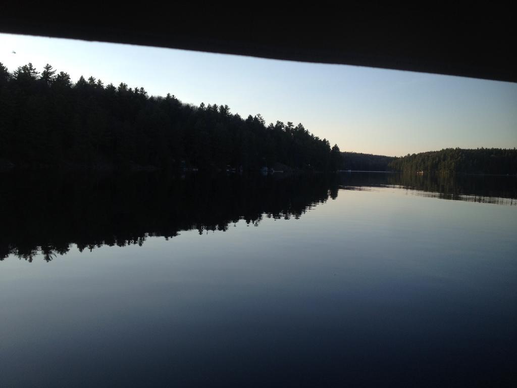 Little Hawk Resort&Marina Algonquin Highlands Exterior foto