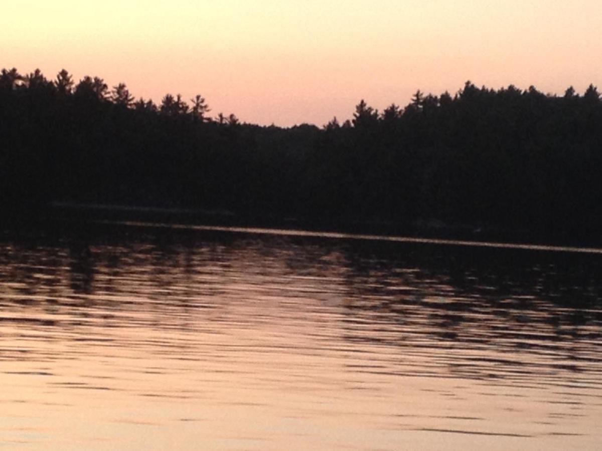 Little Hawk Resort&Marina Algonquin Highlands Exterior foto